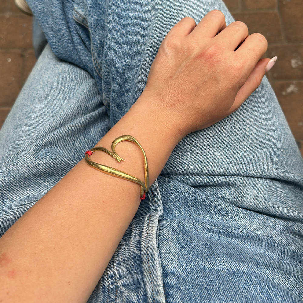 
                  
                    Giant Heart bracelet - Pre Order
                  
                