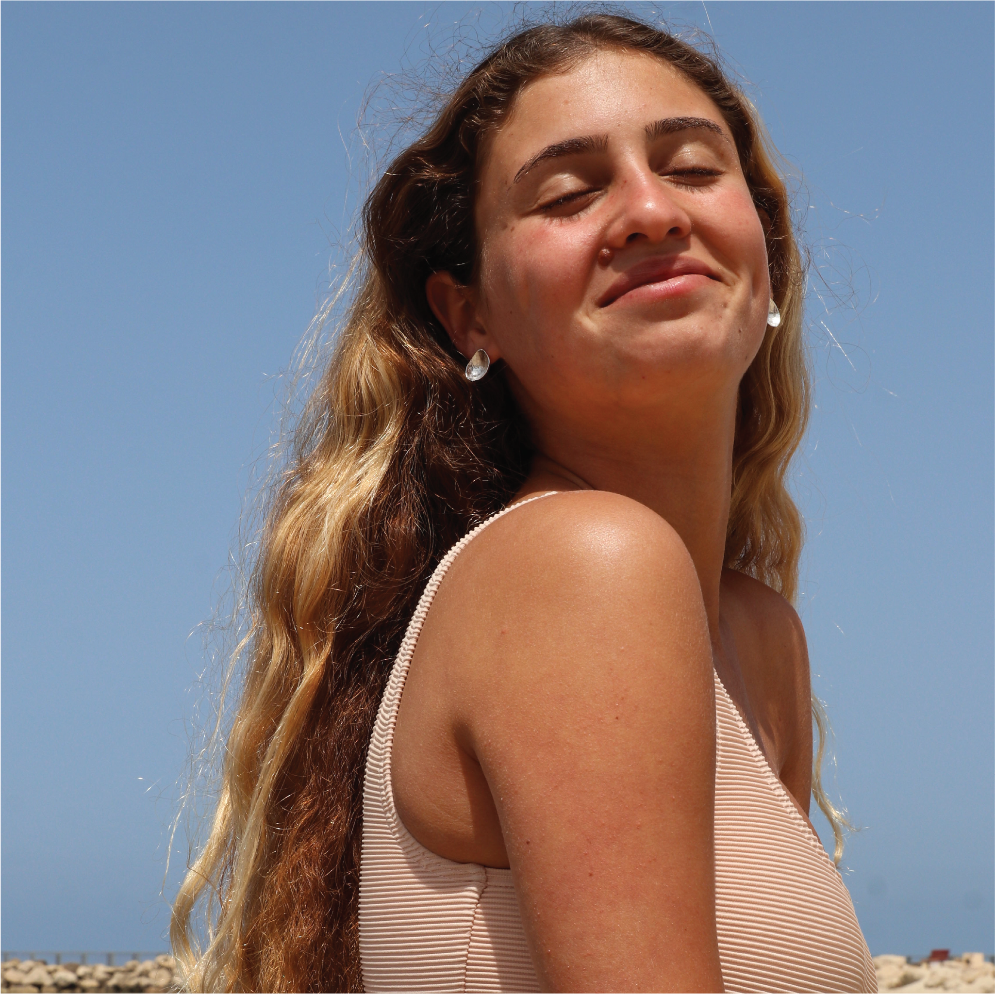 עגילי נוסה